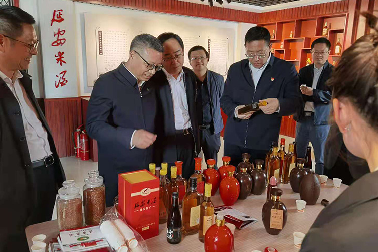 省糧食和物資儲備局、陜西糧農集團赴延安調研區(qū)域特色農業(yè)產業(yè)發(fā)展